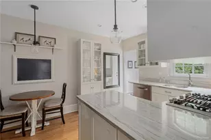 160 Taber Ave, Providence, RI 02906 - Photo 22