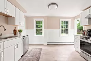 65 New London Ave, Warwick, RI 02886 - Photo 8