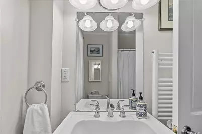70 Church Street #3, Newport, RI 02840 - Photo 6