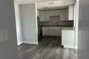728 Beverage Hill Ave, Pawtucket, RI 02861 - Photo 6