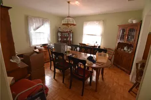 8 Pequot Ave, Westerly, RI 02891 - Photo 6