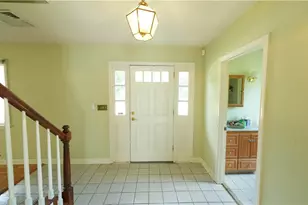 8 Pequot Ave, Westerly, RI 02891 - Photo 10