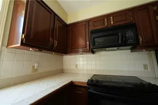 8 Pequot Ave, Westerly, RI 02891 - Photo 16