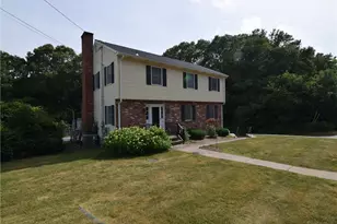 8 Pequot Ave, Westerly, RI 02891 - Photo 2