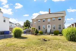 93 French St, Pawtucket, RI 02860 - Photo 4