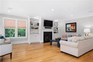 15 Berkeley Ave, Newport, RI 02840 - Photo 8