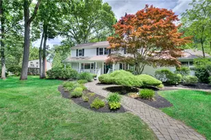 22 Pinetop Rd, Barrington, RI 02806 - Photo 2