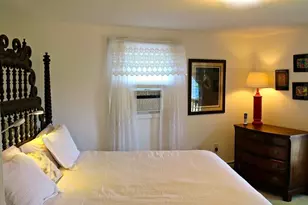 20 Thorpe Ave, Portsmouth, RI 02871 - Photo 8