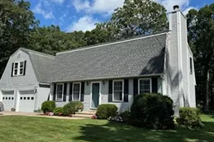 8 Healey Brook Dr, Charlestown, RI 02813 - Photo 2