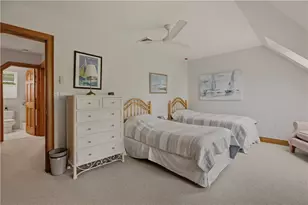 158 Narragansett Ave, Newport, RI 02840 - Photo 28
