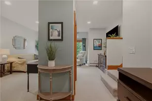 158 Narragansett Ave, Newport, RI 02840 - Photo 8