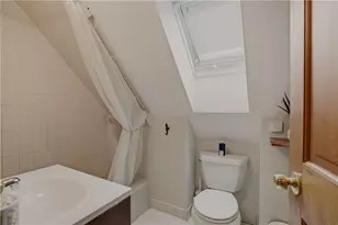 158 Narragansett Ave, Newport, RI 02840 - Photo 24
