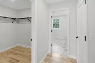 135 Owen Ave, Pawtucket, RI 02860 - Photo 22