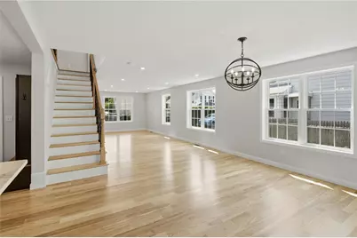 135 Owen Avenue, Pawtucket, RI 02860 - Photo 8