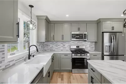 135 Owen Avenue, Pawtucket, RI 02860 - Photo 10