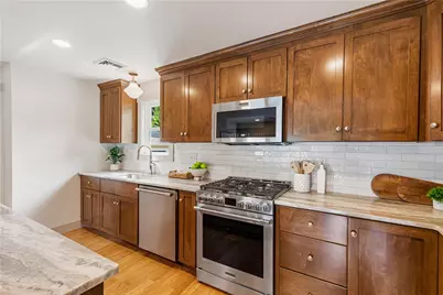 210 Promenade Street, Barrington, RI 02806 - Photo 18