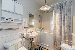 60 Greene St, Woonsocket, RI 02895 - Photo 32