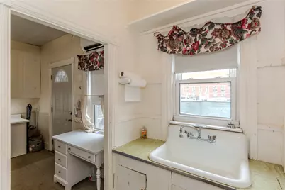 60 Greene Street, Woonsocket, RI 02895 - Photo 40