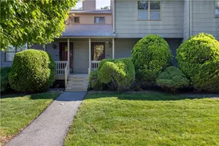 1902 Pinewood Dr, Smithfield, RI 02917 - Photo 1