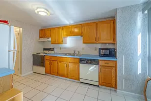 1902 Pinewood Dr, Smithfield, RI 02917 - Photo 4