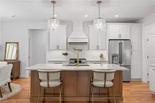 124 Oak St, South Kingstown, RI 02879 - Photo 2
