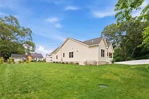 124 Oak St, South Kingstown, RI 02879 - Photo 32