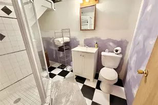 262 Pequot Ave, Warwick, RI 02889 - Photo 18