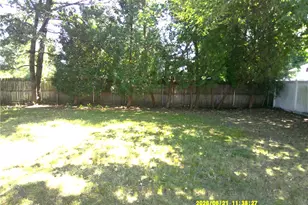 262 Pequot Ave, Warwick, RI 02889 - Photo 22