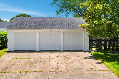 40 Greenwood Avenue, Warwick, RI 02886 - Photo 4