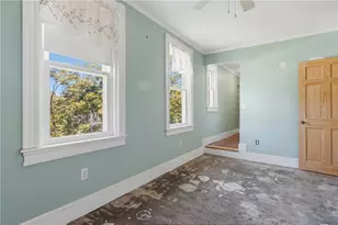40 Greenwood Ave, Warwick, RI 02886 - Photo 18