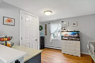 37 Platt St, Bristol, RI 02809 - Photo 14