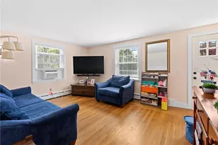 1472 Wampanoag Trl, East Providence, RI 02915 - Photo 12