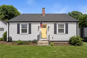 1472 Wampanoag Trl, East Providence, RI 02915 - Photo 2
