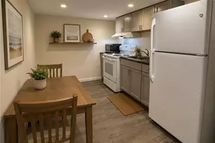 12 Grant St, Wareham, MA 02571 - Photo 8