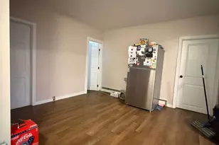 27 Hauxhurst St, Providence, RI 02909 - Photo 6