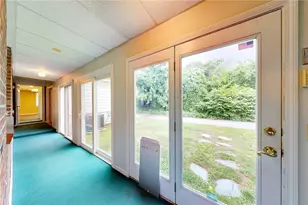 873 Warwick Ave, Warwick, RI 02888 - Photo 24