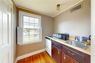 873 Warwick Ave, Warwick, RI 02888 - Photo 38