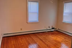 6 Goulding St, Providence, RI 02906 - Photo 4