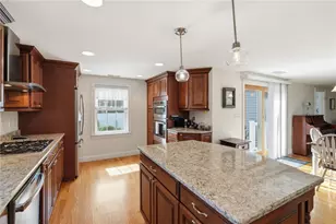 336 Dover Ave, East Providence, RI 02914 - Photo 4
