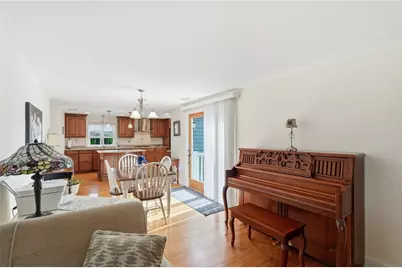 336 Dover Avenue, East Providence, RI 02914 - Photo 14