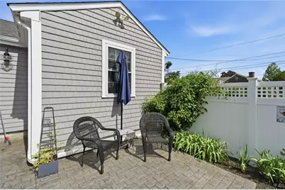 336 Dover Avenue, East Providence, RI 02914 - Photo 42