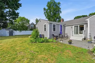 336 Dover Ave, East Providence, RI 02914 - Photo 34