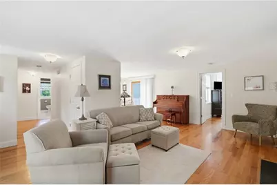 336 Dover Avenue, East Providence, RI 02914 - Photo 22