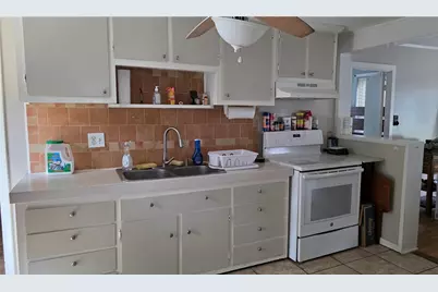 18 Glen Street, East Providence, RI 02915 - Photo 10