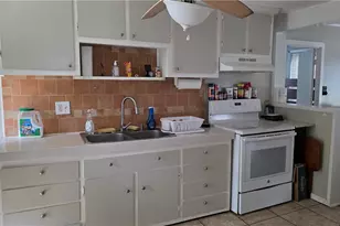 18 Glen St, East Providence, RI 02915 - Photo 10