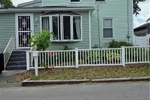 18 Glen St, East Providence, RI 02915 - Photo 2