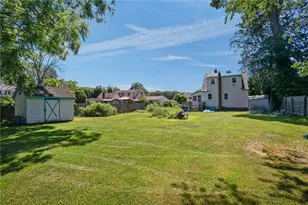 32 Hoffman Ave, Cranston, RI 02920 - Photo 6