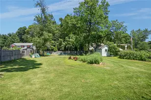 32 Hoffman Ave, Cranston, RI 02920 - Photo 8