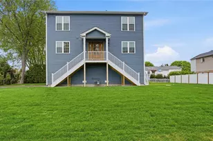 60 Bloor St, Warwick, RI 02889 - Photo 6