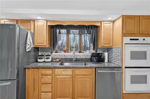 542 Main St, Hopkinton, RI 02833 - Photo 8